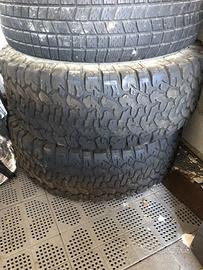 Coppia gomme 285/75/16 - 33”/12,5/16