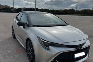 Toyota corolla 2.0 lounge