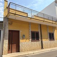 INDIPENDENTE + CORTILE possibilità sopraelevazione