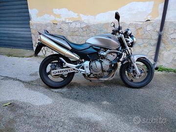 Hornet 600 honda