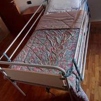Letto ospedaliero per disabili