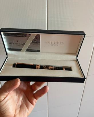 Penna gio monaco nuova