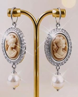 orecchini con cammeo e perla vera barocca