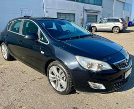 Opel Astra 1.4 Turbo 140CV 5 porte Cosmo