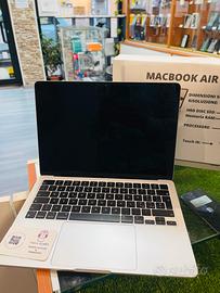 MacBook Air 13 2022 16GB RAM 512GB  SSD M2