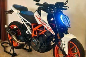 KTM DUKE 390