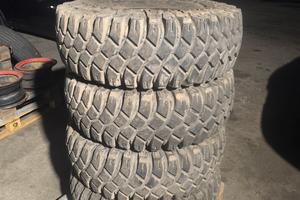 Maxxis creepy crawler 38 13 R15 