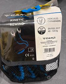 2 set ferrata + casco e imbrago per uomo e donna