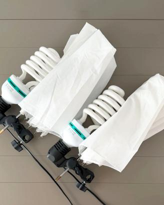 Kit 2 Lampade Studio 135W 5500K + Ombrelli