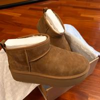 Ugg ultra mini platform nuove  numero 40