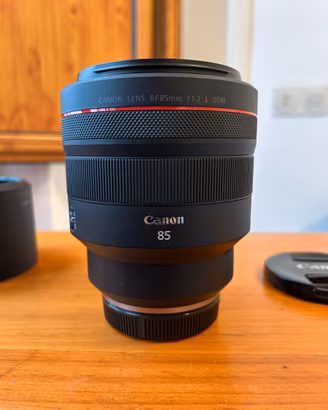 Canon RF 85mm f/1.2