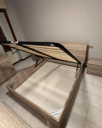 Letto matrimoniale con contenitorr