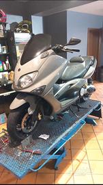 Yamaha t max a carburatori