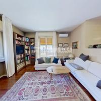 SEMI INDIPENDENTE CON BOX+ P.AUTO