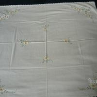 TOVAGLIA Ricamata a Mano-85x80-NUOVA da CORREDO
