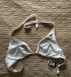 Bikini taglia V Sisi