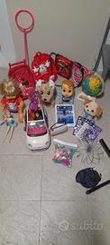 giocattoli elettronici e bambole