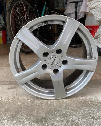 cerchi in lega 16 pollici