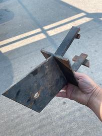 Piastre ferro per veranda o pergolato a muro