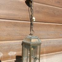 Lampadario antico a lanterna