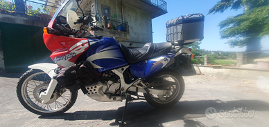 Africa twin 750 rd07a