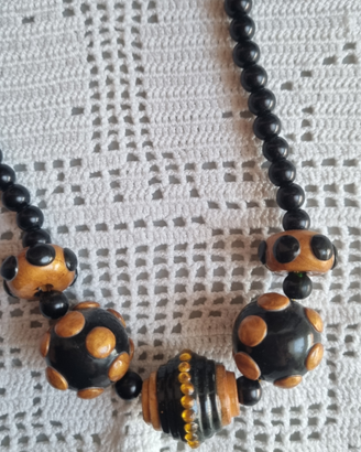 Collana in legno