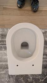 Gabinetto e bidet sospesi usato