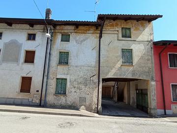 CASA IN LINEA DA RECUPERARE: REALIZZA UN PROGET...