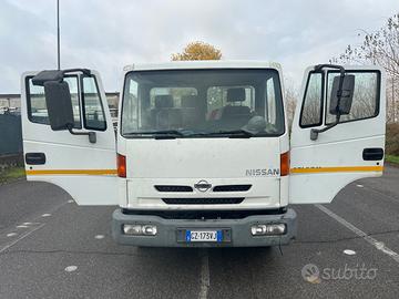 Autocarro Nissan Atleon 140 70q