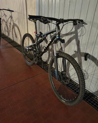 BICI B'Twin Rockrider 500 S,