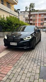 BMW serie 1 F40 x driver 190cv