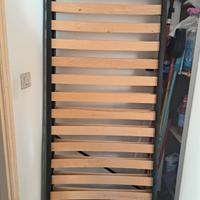 Letto singolo vintage in ferro battuto dipinto + r