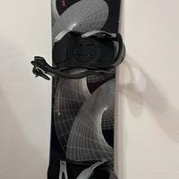 Snowboard LTD con attacchi inclusi