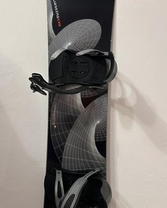 Snowboard LTD con attacchi inclusi