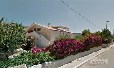 Villa vicino al mare e centro Vieste-Parcheggio