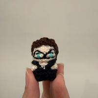 Mini amigurumi Benedict Bridgerton
