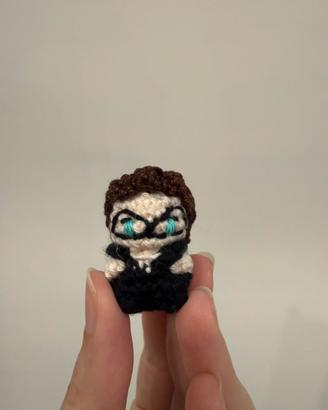 Mini amigurumi Benedict Bridgerton