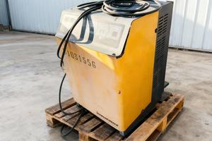 Carica batterie carrello elevatore