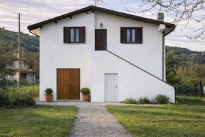 Villeta indipendente con giardino