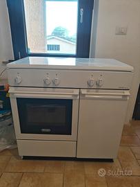 Forno e fornelli DeLonghi a gas 