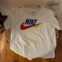 T-shirt Nike