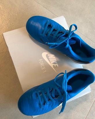 Scarpe da calcio nike nuove