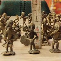 statuine Africane in ottone