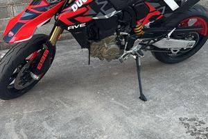 Ducati Hypermotard 698