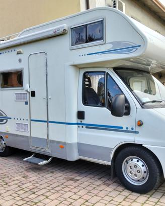 Adria Coral 630 dk 6 posti LUNGO 6.50