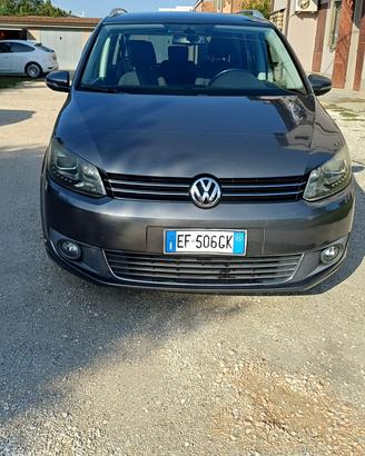Volkswagen Touran 2