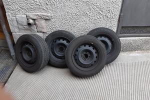 4 gomme invernali su cerchio in ferro