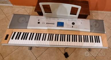 Pianoforte Elettrico Yamaha DGX640 - Seconda Mano 