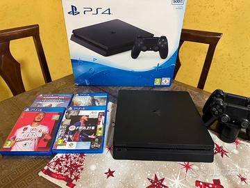 Playstation 4 slim