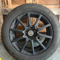 Cerchi da 17 con gomme invernali Ford Kuga